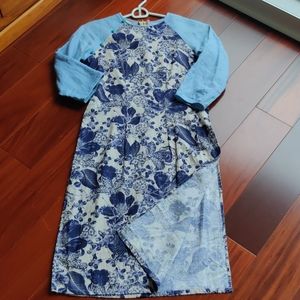 Vietnamese designer Tiem Huu lala Aodai xs